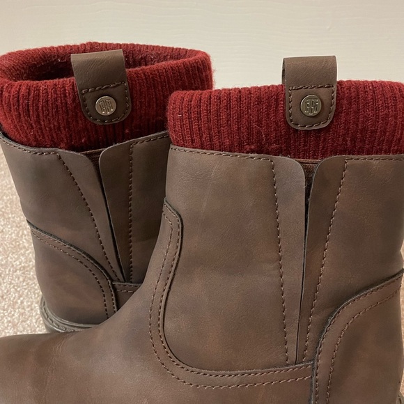 Brown Women’s Tommy Hilfiger Boots - Picture 5 of 5